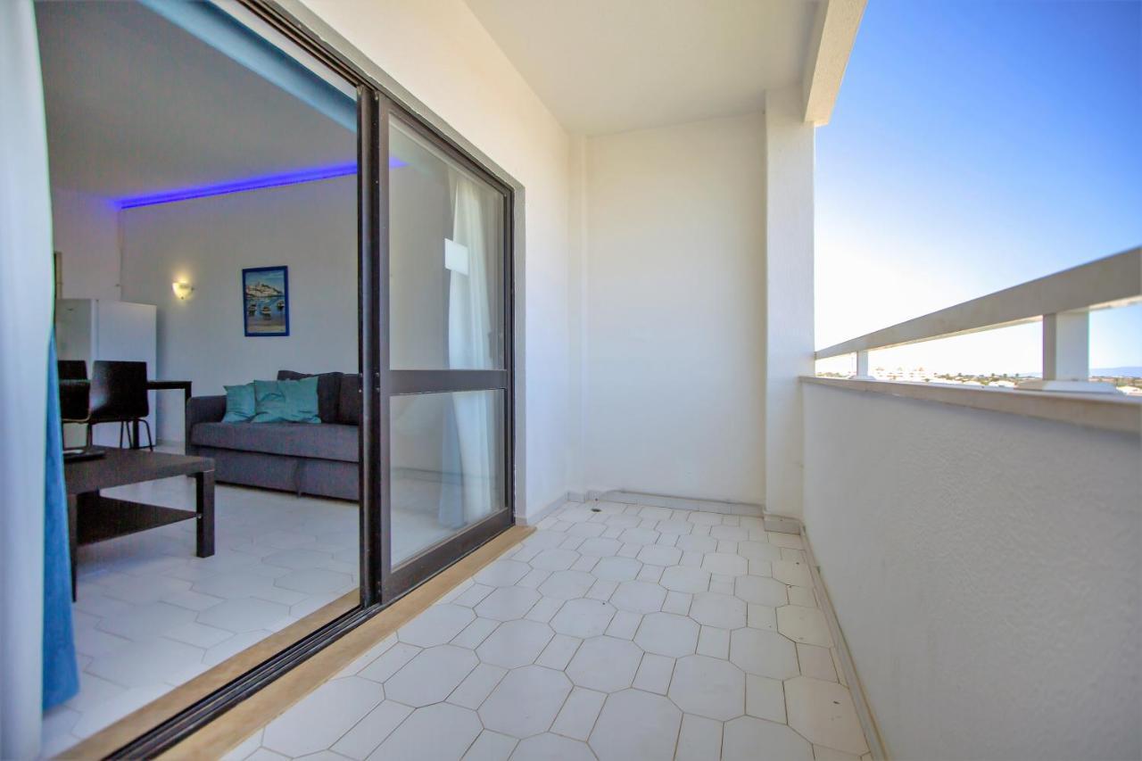 Sea View Apartment - 3 Swimming Pool & Fitness Albufeira Kültér fotó